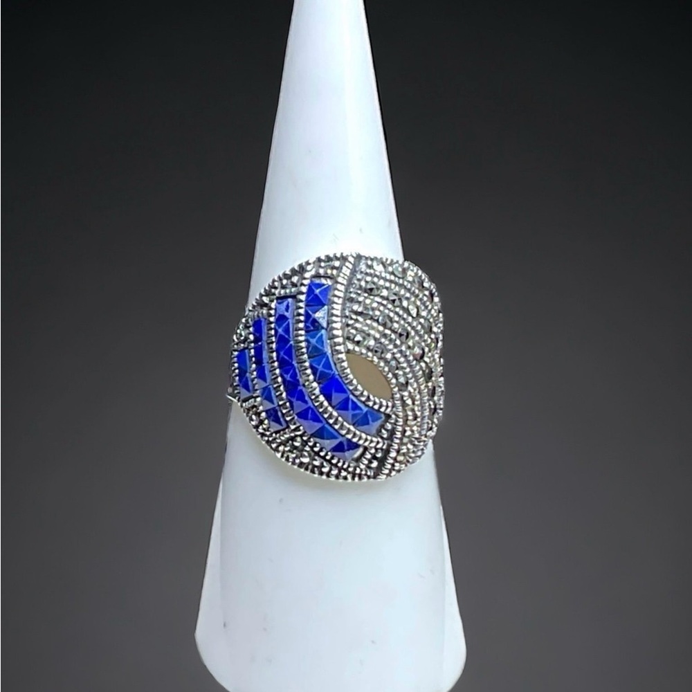 🌺Unique Vintage Sterling, Lapis & Marcasite Ring